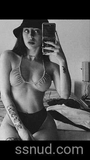 Preview de Nicki Nicole