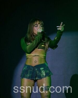 Preview de Nicki Nicole