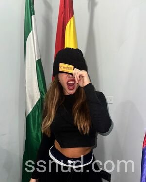 Preview de Nicki Nicole