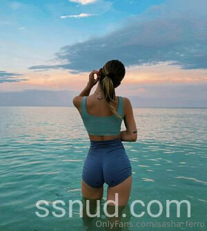Preview de Sasha Ferro
